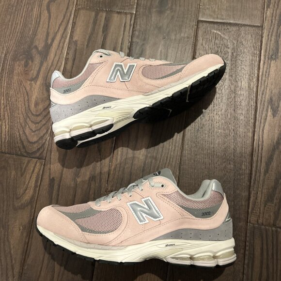 New Balance 2002R Sneakers Men\'s Size 11 Pink/ Grey M2002RFC main image 5